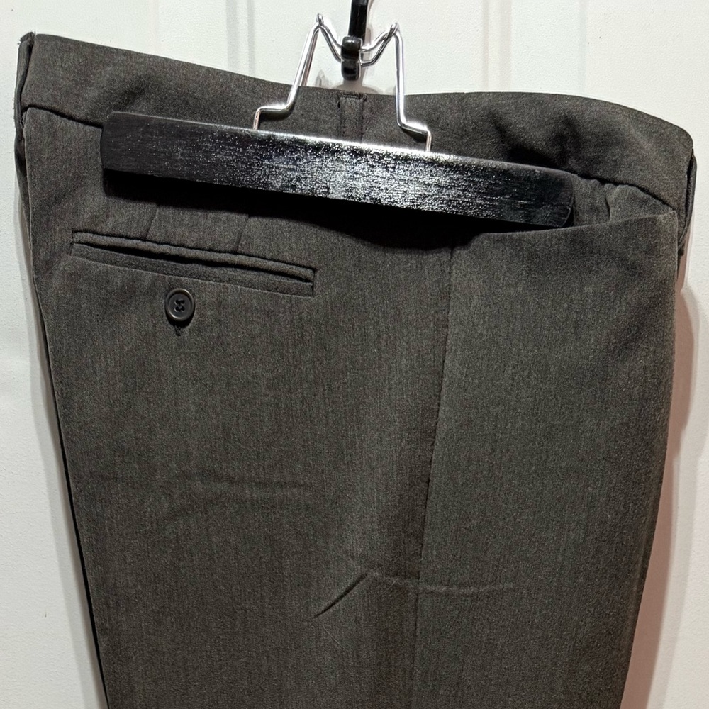 The Limited Drew Fit charcoal gray low rise wide leg boot cut trousers. Size 6